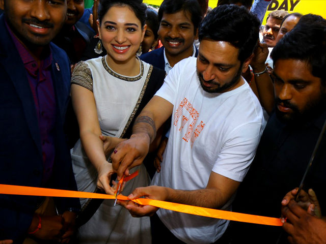 Tamanna Launches Happi Mobile Stores In Kurnool